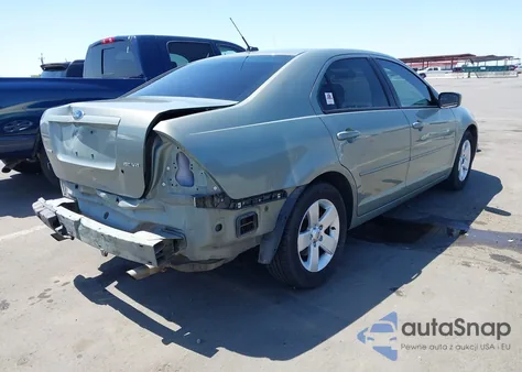 2008 Ford Fusion Se z USA, uszkodzony, nr VIN 3FAHP07168R180826